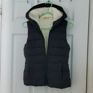 Hollister Warm Padded Puffer Vest with hood